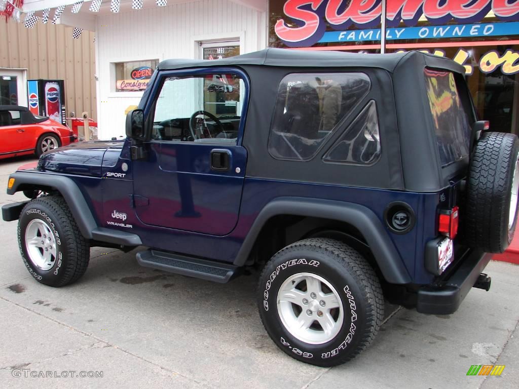 2004 Wrangler Sport 4x4 - Patriot Blue Pearl / Dark Slate Gray photo #14