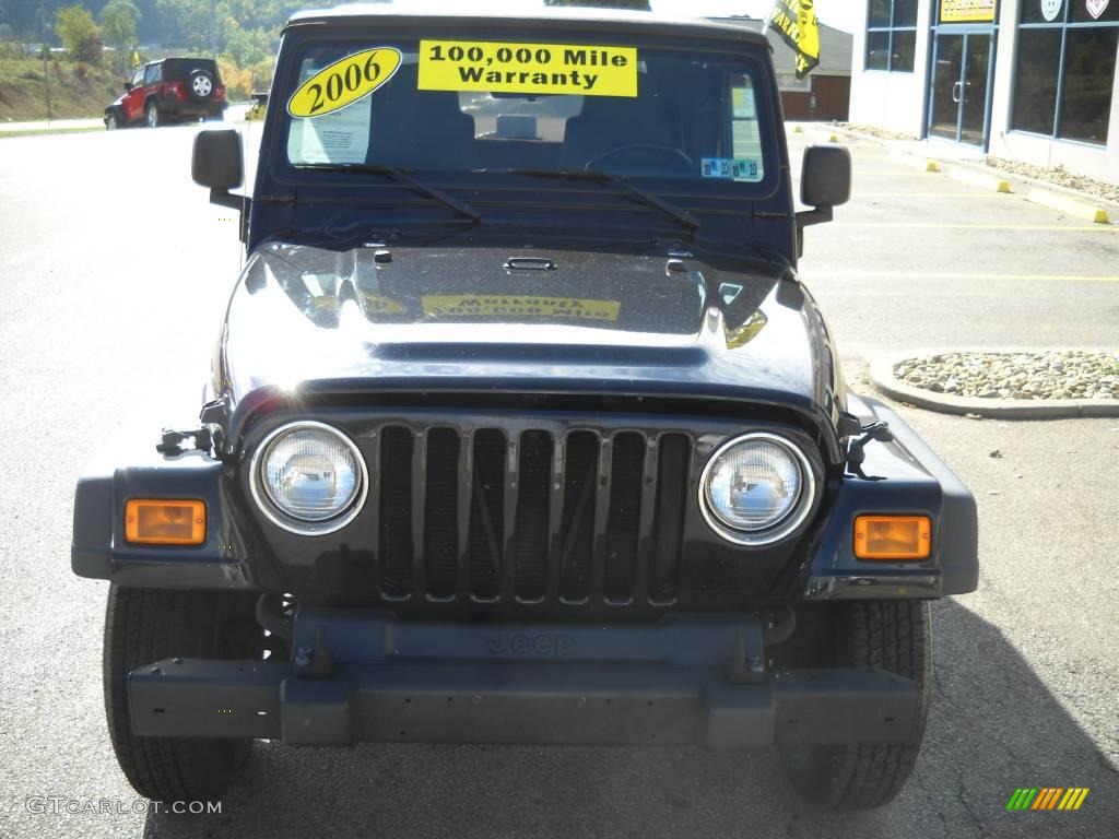 2006 Wrangler X 4x4 - Black / Dark Slate Gray photo #19