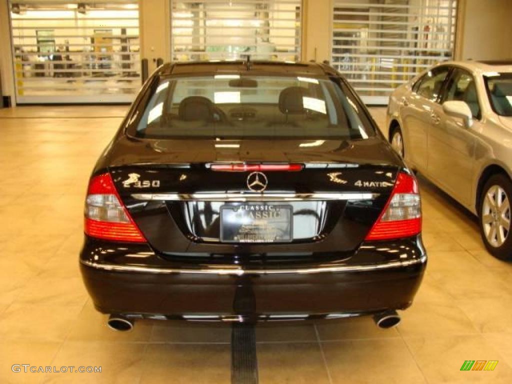 2008 E 350 4Matic Sedan - Black / Black photo #4