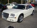 Cool Vanilla - 300 C HEMI Photo No. 1