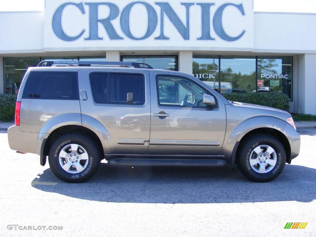 2006 Pathfinder SE - Granite Metallic / Desert photo #1