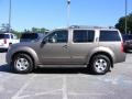 2006 Granite Metallic Nissan Pathfinder SE  photo #5