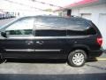 2007 Brilliant Black Crystal Pearl Chrysler Town & Country Touring  photo #14