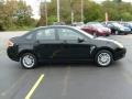 Black - Focus SE Sedan Photo No. 5