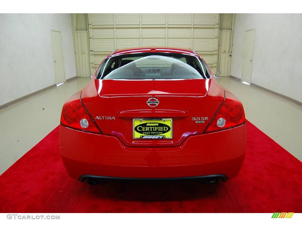 2009 Altima 3.5 SE Coupe - Code Red Metallic / Charcoal photo #8