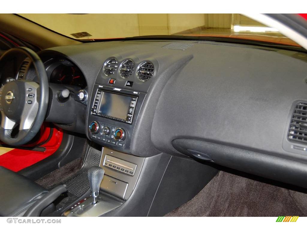 2009 Altima 3.5 SE Coupe - Code Red Metallic / Charcoal photo #23