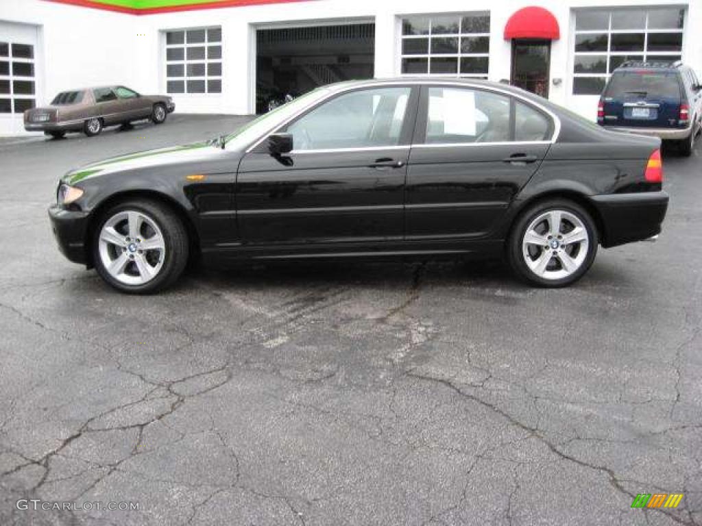 2004 3 Series 330xi Sedan - Jet Black / Sand photo #10