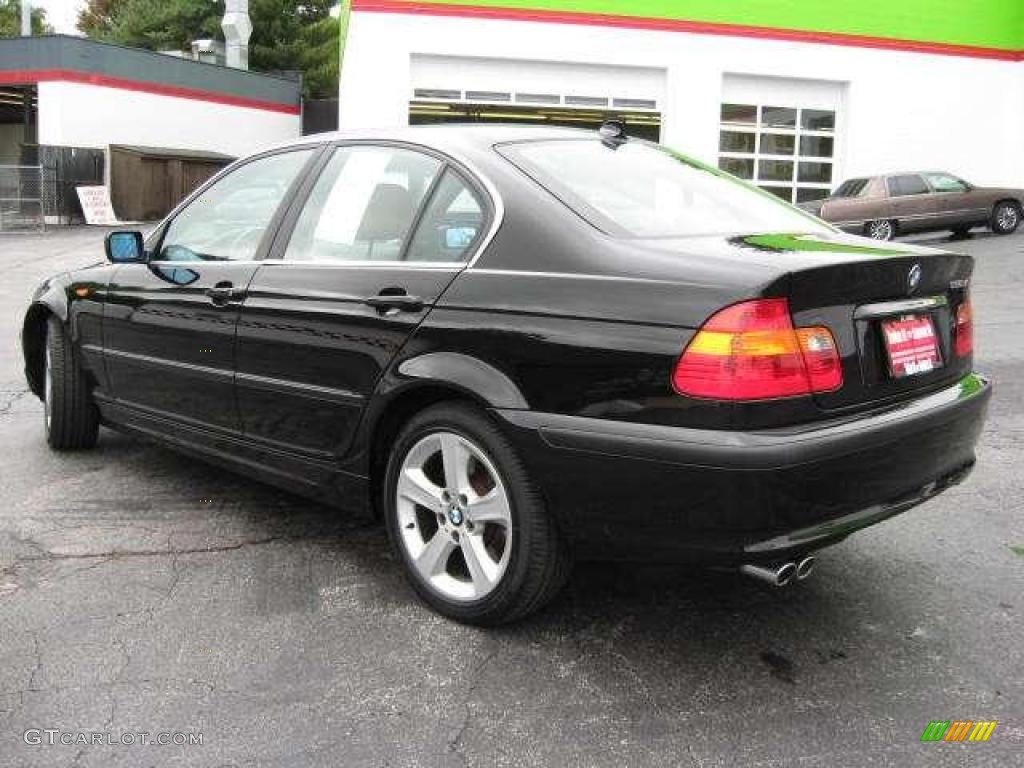 2004 3 Series 330xi Sedan - Jet Black / Sand photo #15