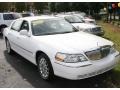 2007 Vibrant White Lincoln Town Car Signature  photo #3