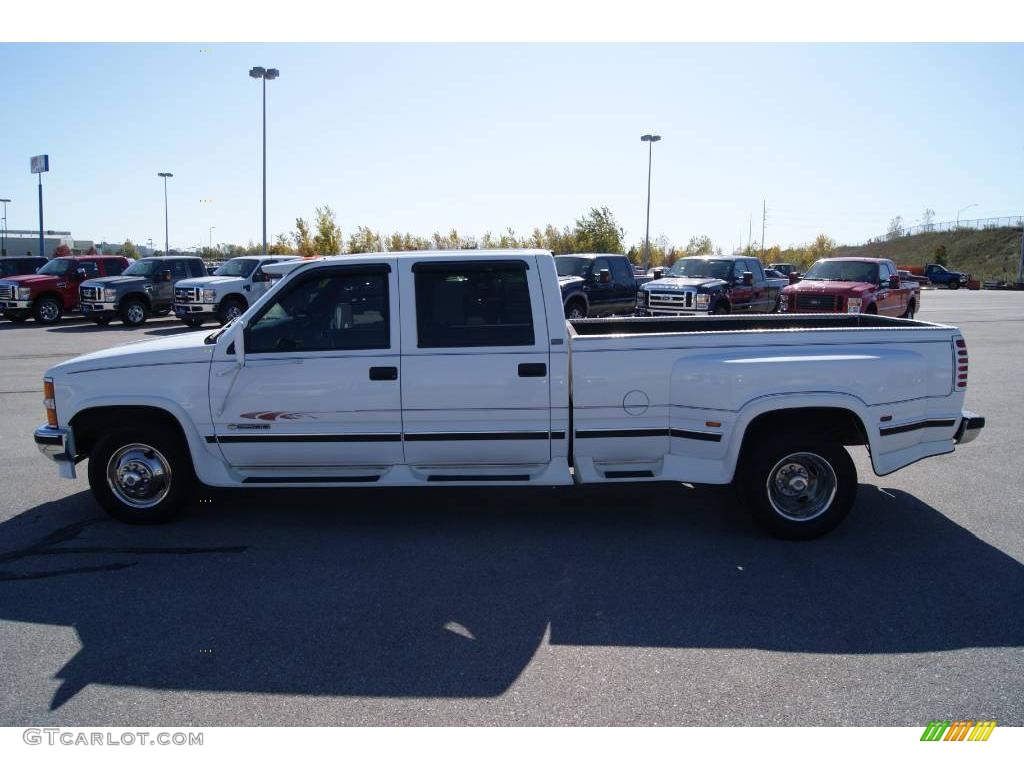 1997 C/K 3500 C3500 Crew Cab Dually - Summit White / Red photo #6