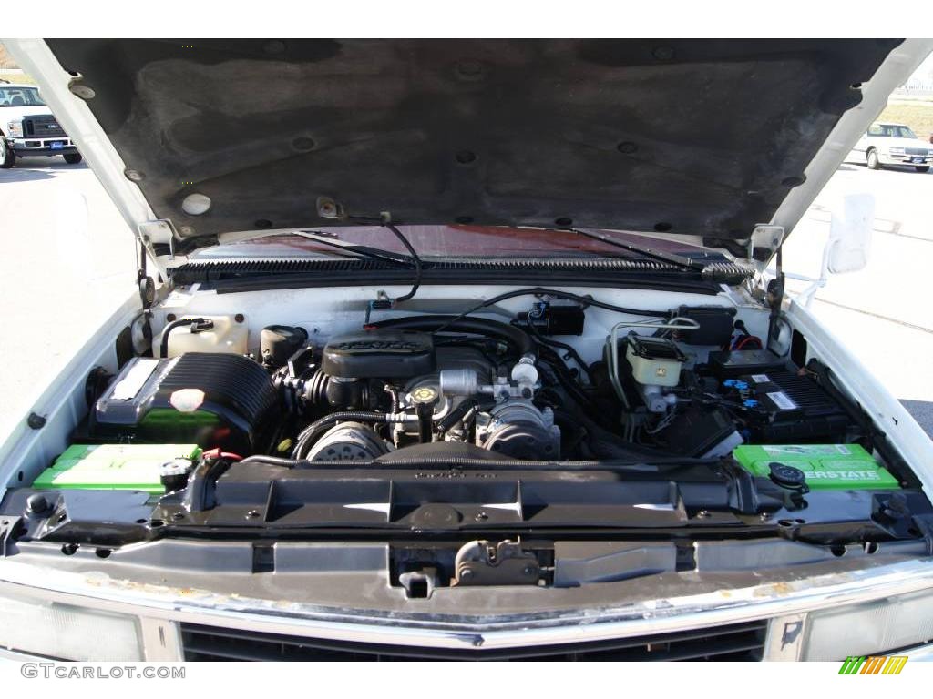 1997 C/K 3500 C3500 Crew Cab Dually - Summit White / Red photo #10