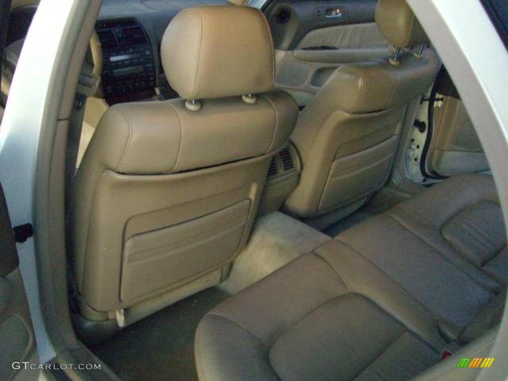 1995 LS 400 Sedan - Diamond White Pearl Metallic / Tan Leather photo #33