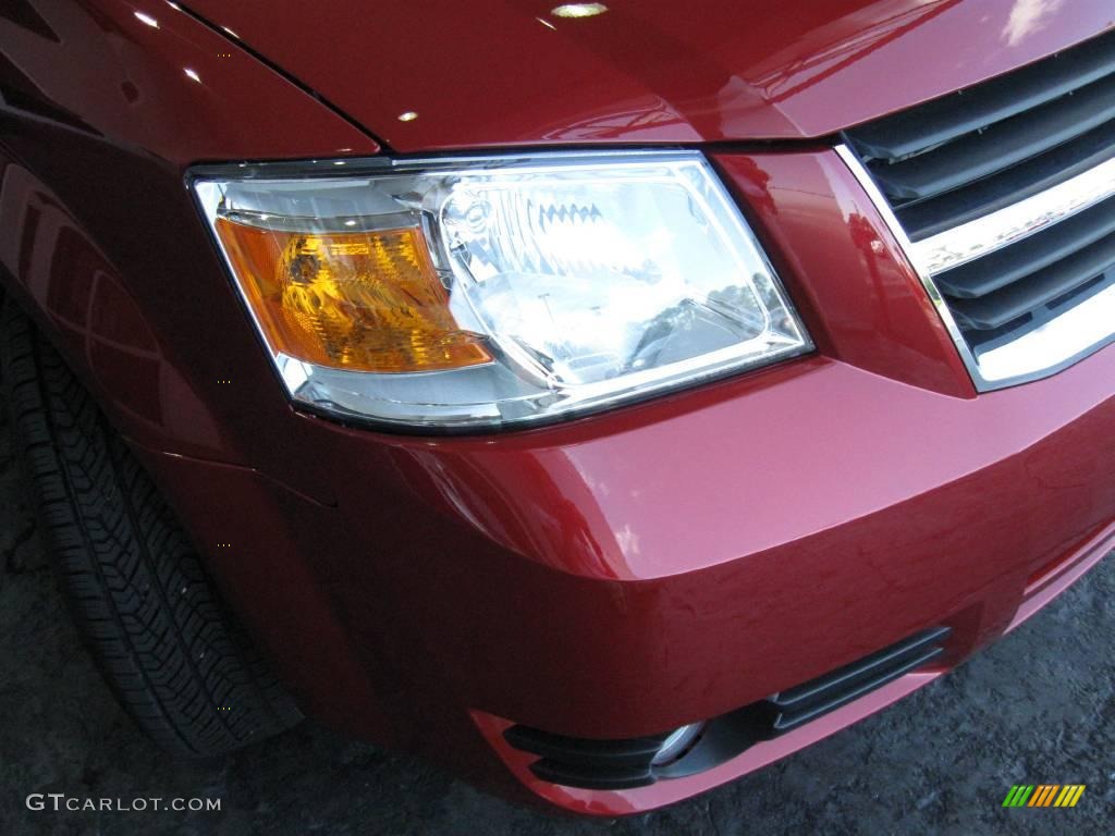 2010 Grand Caravan SXT - Inferno Red Crystal Pearl / Dark Slate Gray/Light Shale photo #4