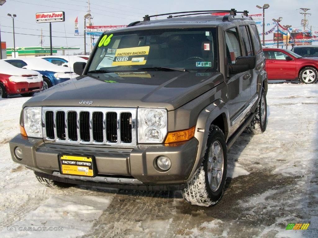 Light Khaki Metallic Jeep Commander