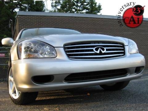 2004 Infiniti Q 45 Luxury Sedan Data, Info and Specs