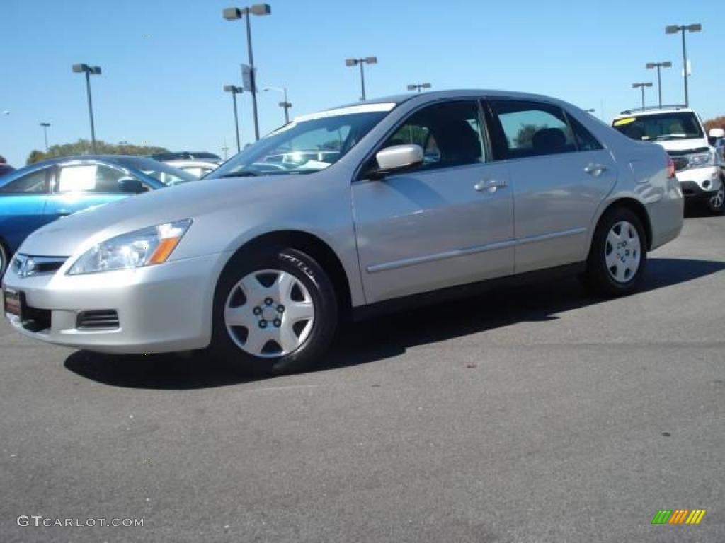 2006 Accord LX Sedan - Alabaster Silver Metallic / Black photo #2