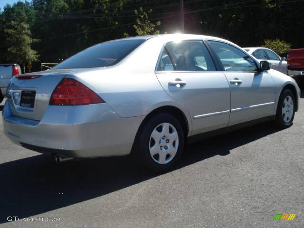 2006 Accord LX Sedan - Alabaster Silver Metallic / Black photo #5