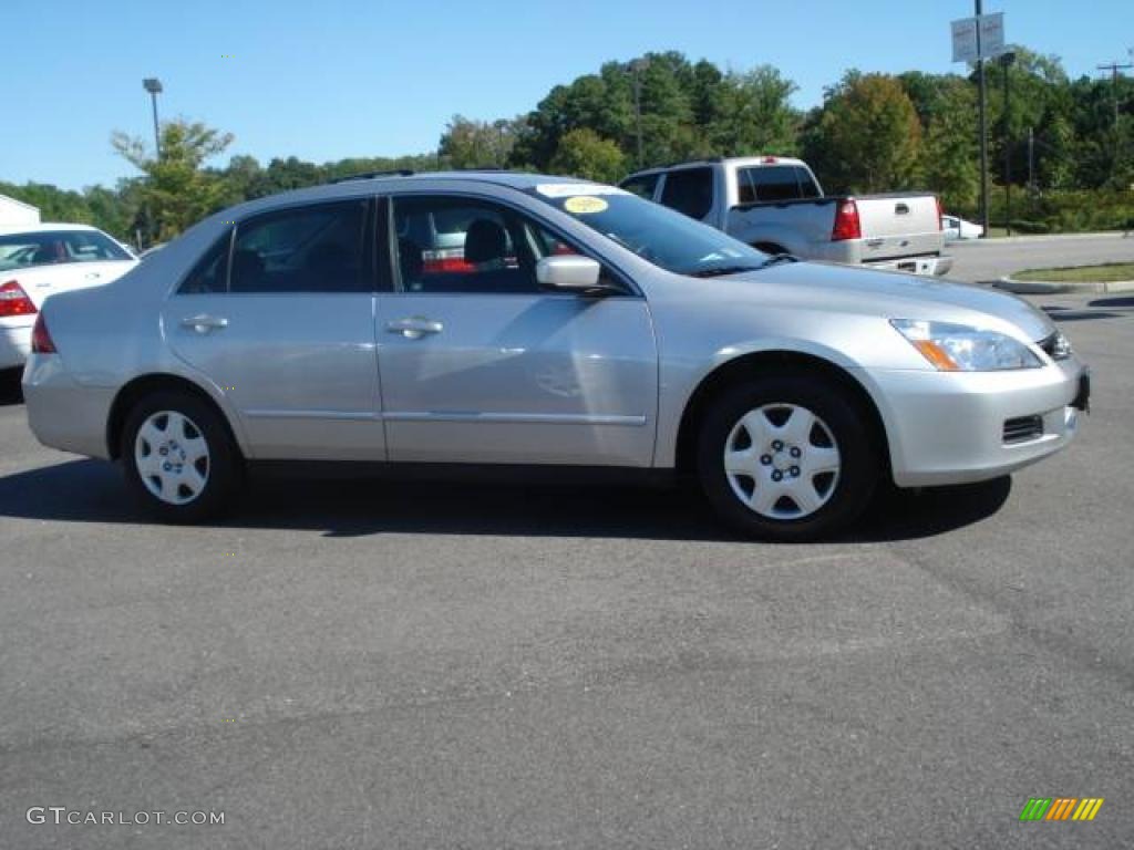 2006 Accord LX Sedan - Alabaster Silver Metallic / Black photo #6