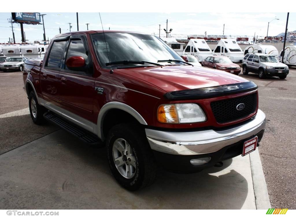 2002 F150 XLT SuperCrew 4x4 - Toreador Red Metallic / Medium Graphite photo #2