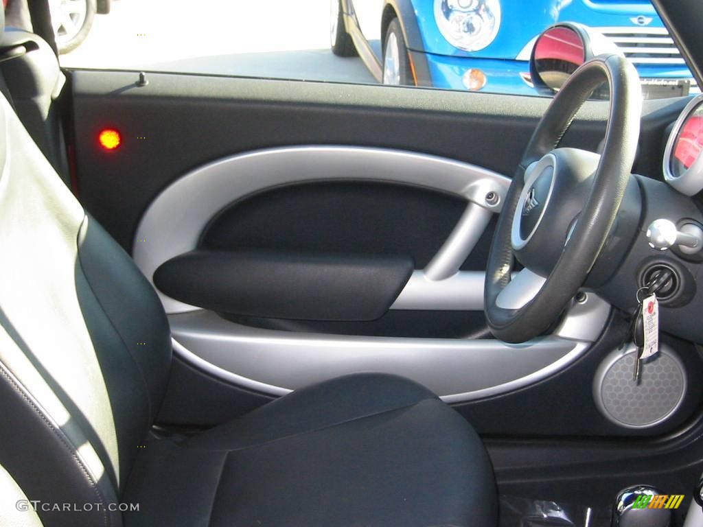 2005 Cooper Convertible - Chili Red / Panther Black photo #19