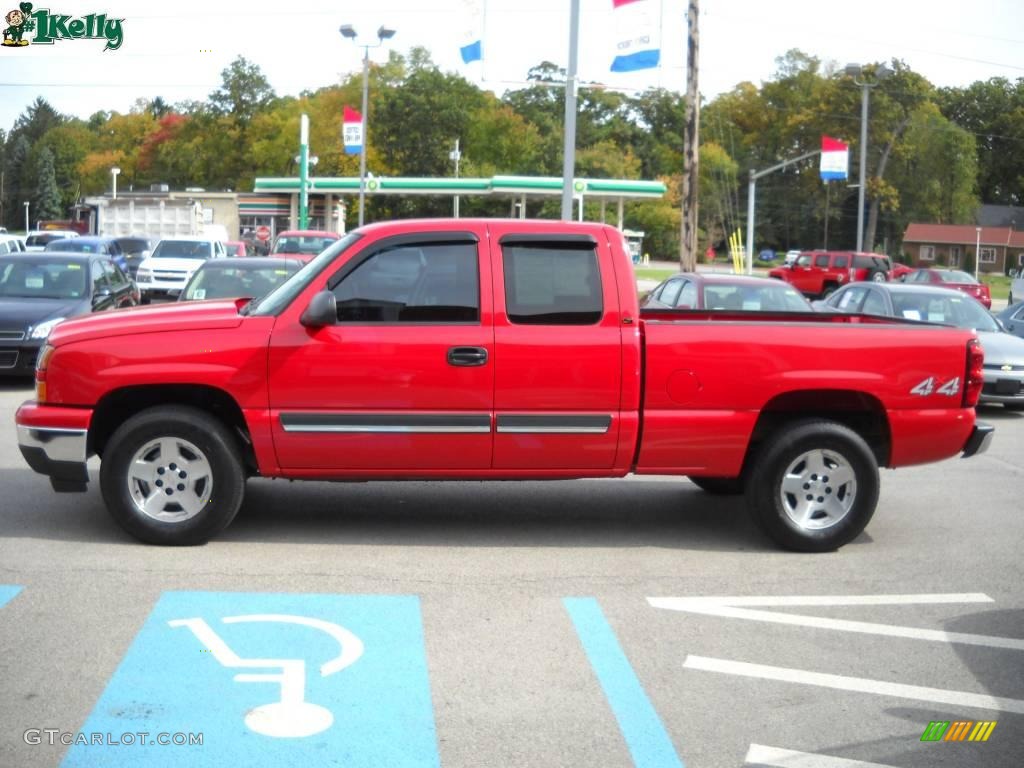 2006 Silverado 1500 LT Extended Cab 4x4 - Victory Red / Medium Gray photo #6