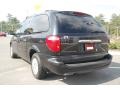 2006 Brilliant Black Chrysler Town & Country LX  photo #5