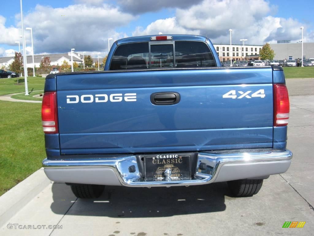 2002 Dakota SLT Club Cab 4x4 - Atlantic Blue Pearl / Dark Slate Gray photo #9