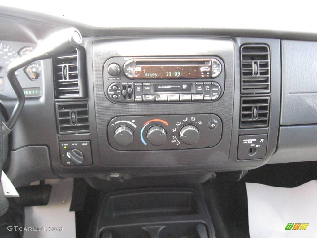 2002 Dakota SLT Club Cab 4x4 - Atlantic Blue Pearl / Dark Slate Gray photo #12