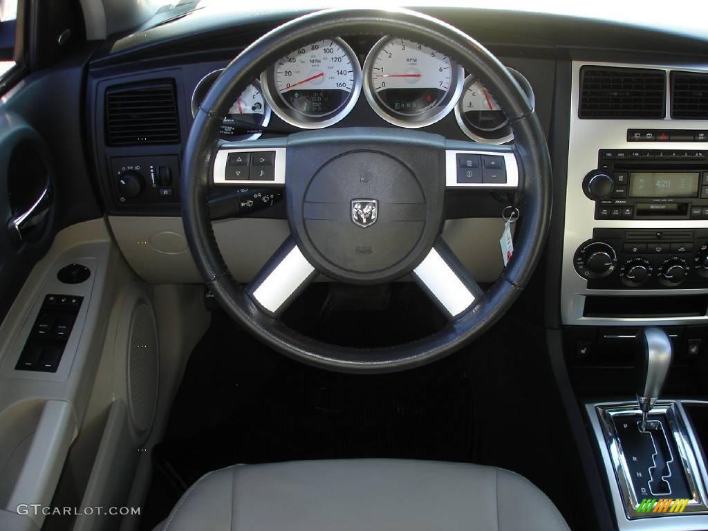 2007 Magnum R/T AWD - Marine Blue Pearl / Dark Slate Gray/Light Graystone photo #11