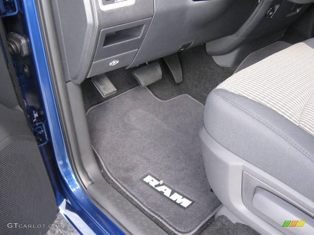 2010 Ram 1500 SLT Crew Cab - Deep Water Blue Pearl / Dark Slate/Medium Graystone photo #14