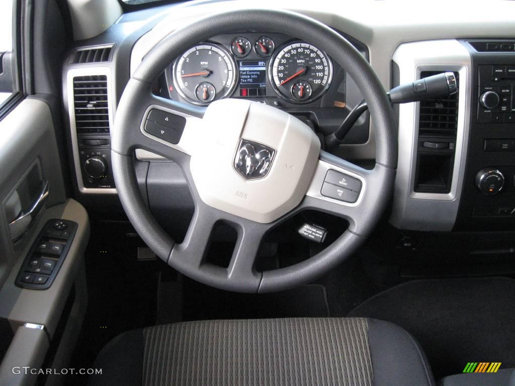 2010 Ram 1500 SLT Crew Cab - Deep Water Blue Pearl / Dark Slate/Medium Graystone photo #19