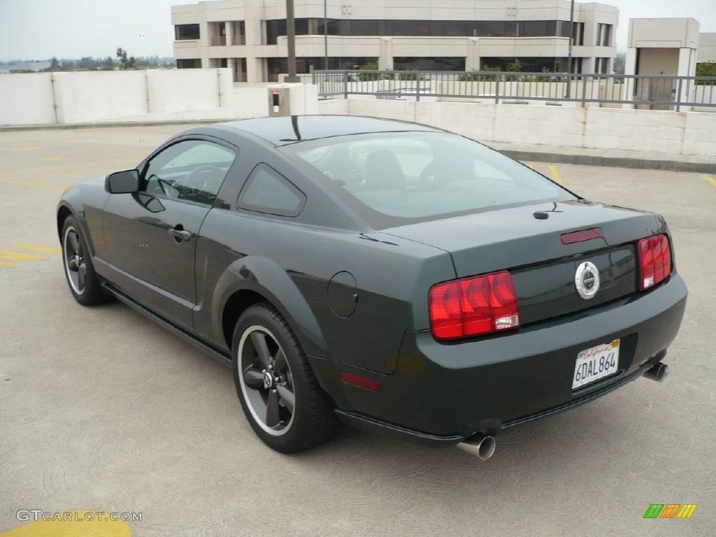 2008 Mustang Bullitt Coupe - Highland Green Metallic / Dark Charcoal photo #4