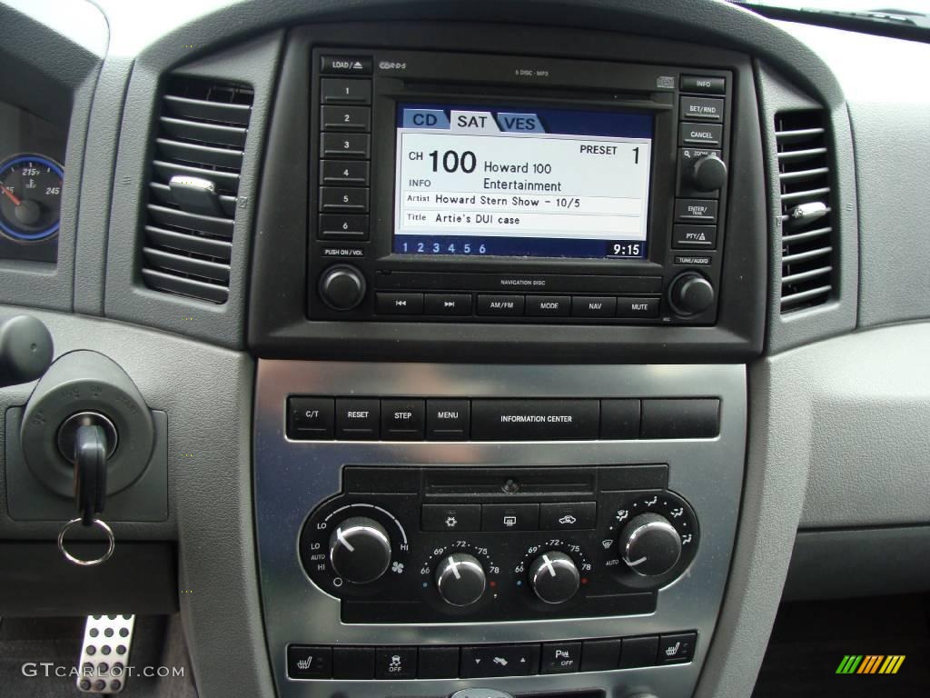 2006 Grand Cherokee SRT8 - Bright Silver Metallic / Medium Slate Gray photo #13