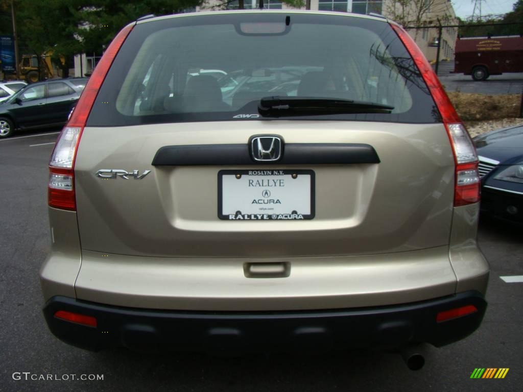 2007 CR-V LX 4WD - Borrego Beige Metallic / Ivory photo #5