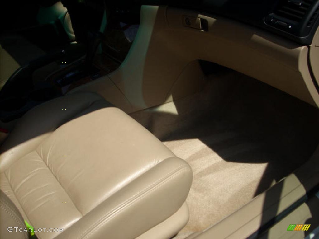 2005 Accord EX V6 Coupe - Taffeta White / Ivory photo #19