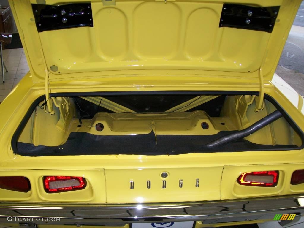 1972 Challenger Coupe - Top Banana Yellow / White photo #5