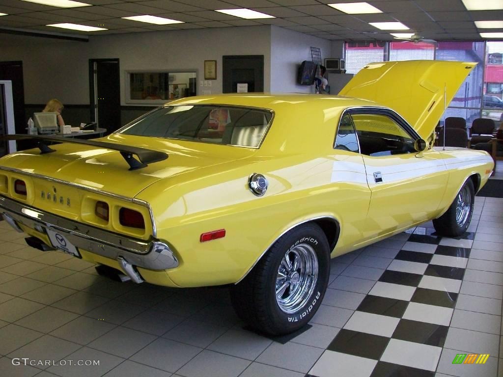 1972 Challenger Coupe - Top Banana Yellow / White photo #6