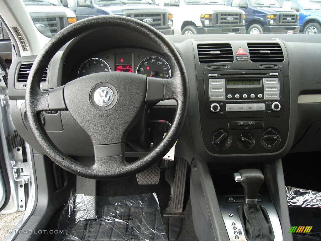 2008 Jetta S Sedan - Reflex Silver Metallic / Anthracite Black photo #16