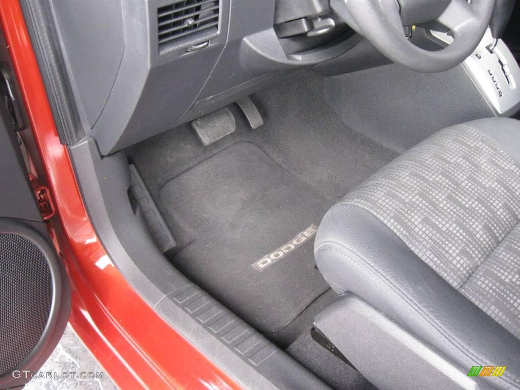 2008 Caliber SE - Sunburst Orange Pearl / Dark Slate Gray photo #15