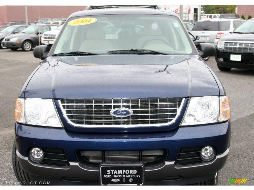 2004 Explorer XLT 4x4 - Dark Blue Pearl Metallic / Medium Parchment photo #13