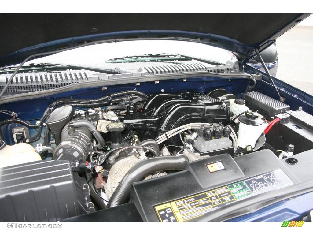 2004 Explorer XLT 4x4 - Dark Blue Pearl Metallic / Medium Parchment photo #18