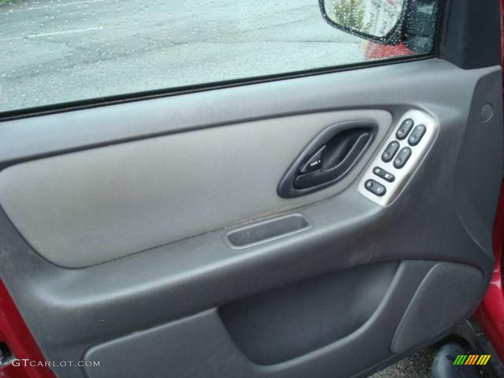 2005 Escape XLT V6 4WD - Redfire Metallic / Medium/Dark Flint Grey photo #14