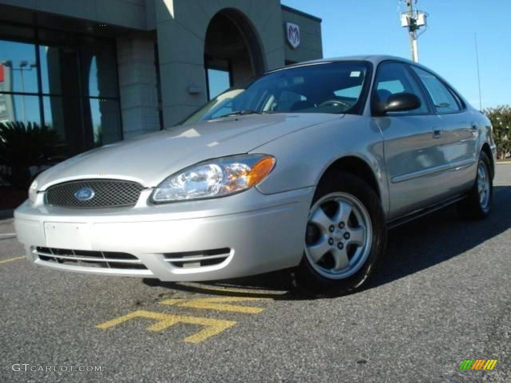 2006 Taurus SE - Silver Frost Metallic / Medium/Dark Flint Grey photo #1