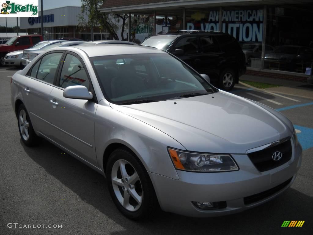 2007 Sonata SE V6 - Bright Silver / Gray photo #1