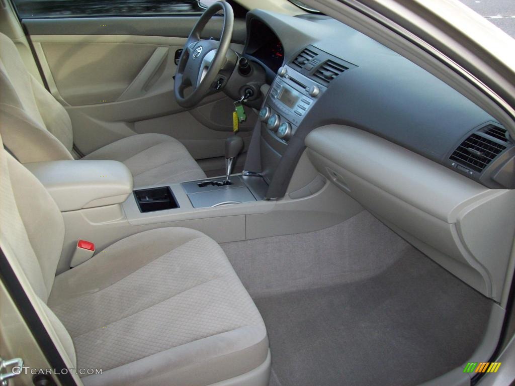 2008 Camry LE - Desert Sand Mica / Bisque photo #13