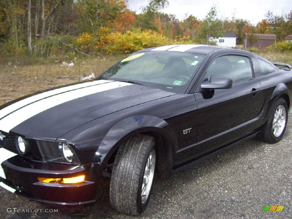 2007 Mustang GT Premium Coupe - Black / Dark Charcoal photo #1
