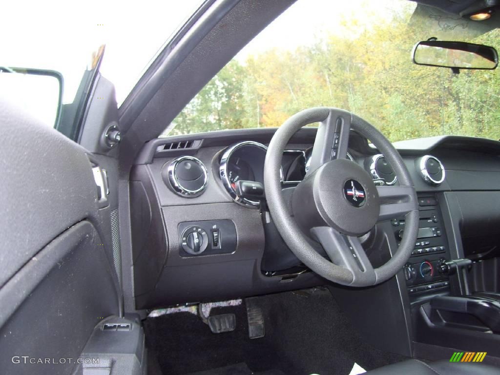 2007 Mustang GT Premium Coupe - Black / Dark Charcoal photo #8