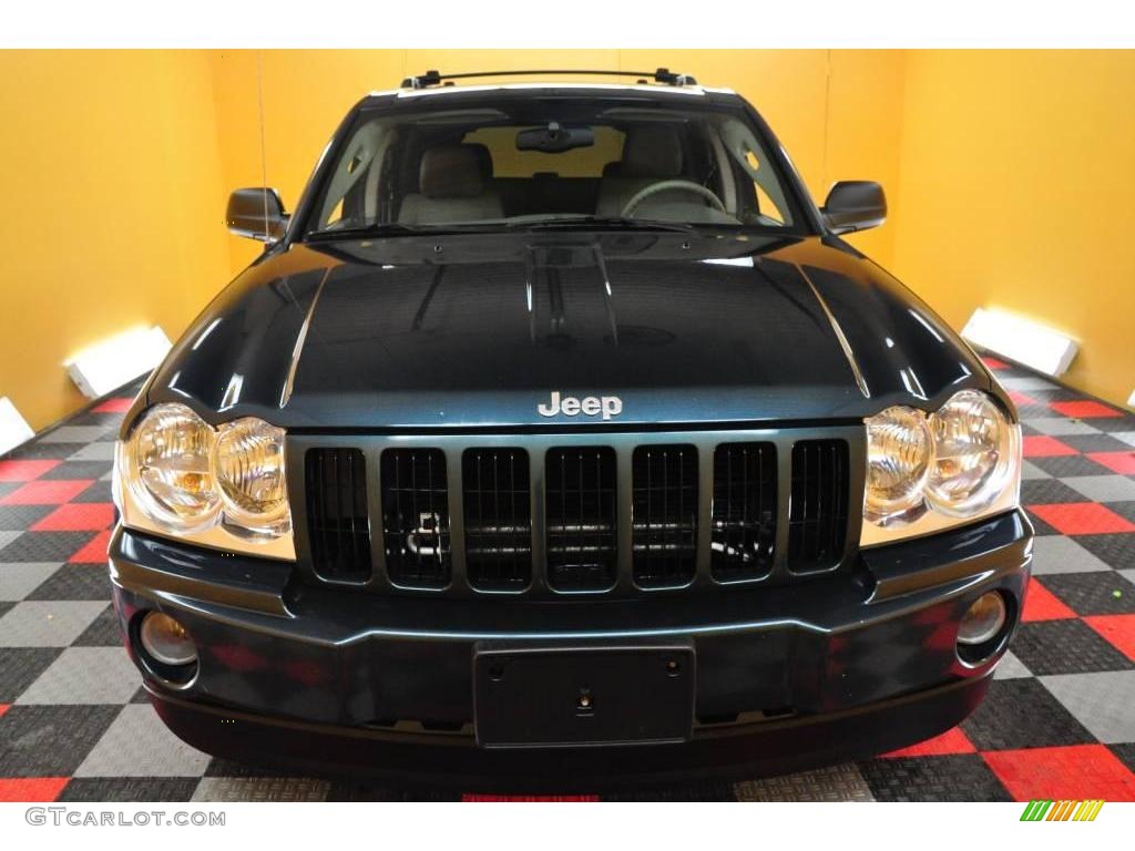 2005 Grand Cherokee Laredo 4x4 - Deep Beryl Green Pearl / Medium Slate Gray photo #2