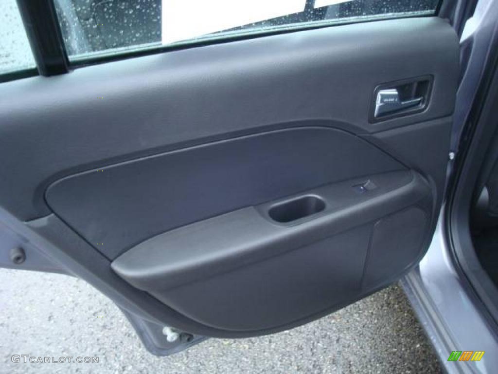 2007 Fusion SE - Tungsten Grey Metallic / Charcoal Black photo #13