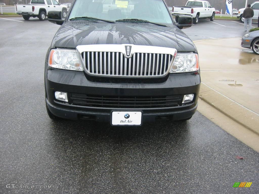 2006 Navigator Luxury 4x4 - Black / Dove Grey photo #10